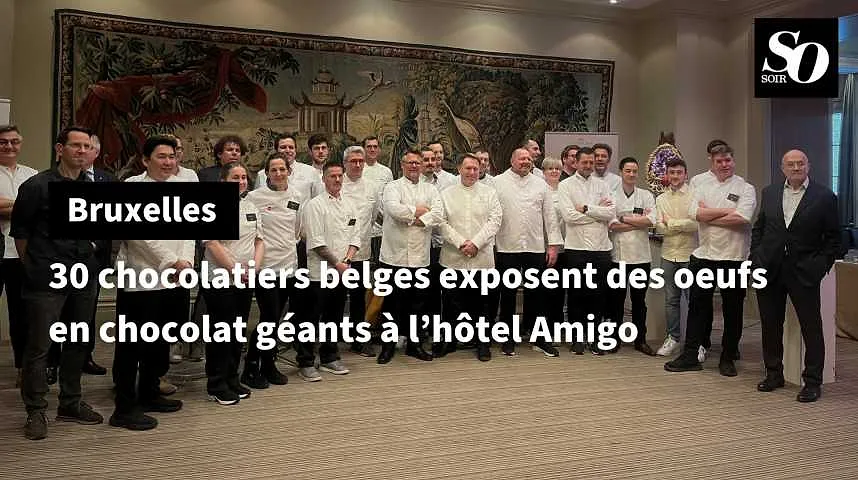 30 chocolatiers belges exposent des oeufs en chocolat géants à l’hôtel Amigo